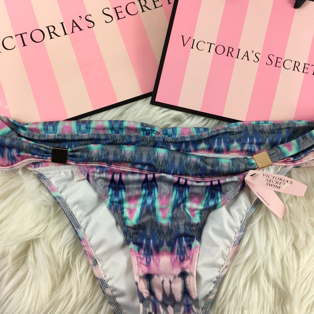 NWT Victoria Secret Cheeky Bikini Bottoms Sz L